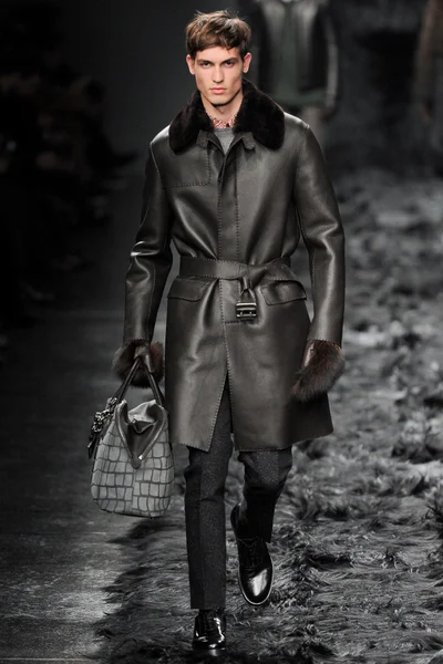 Look 22